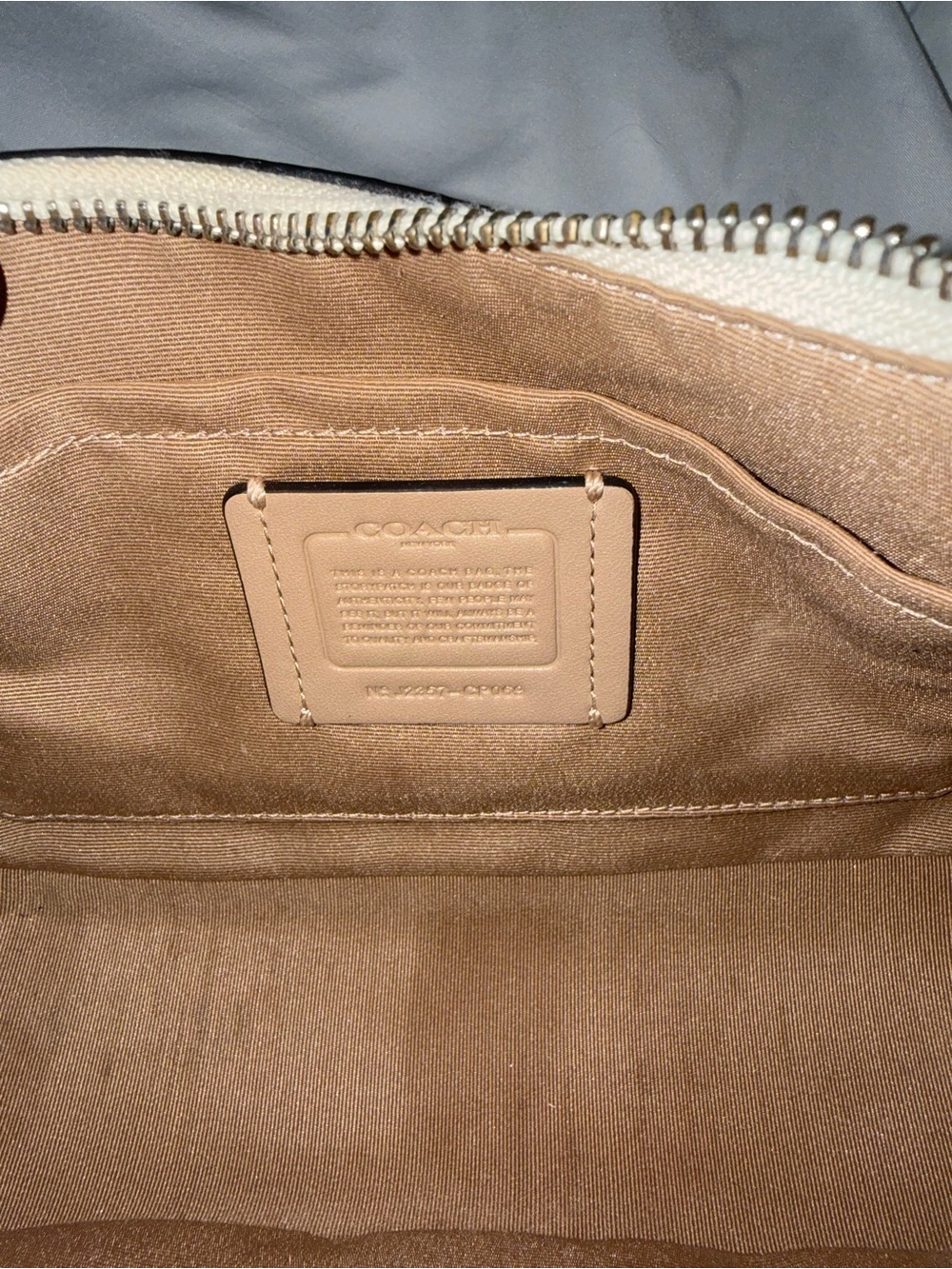 Authentic Coach Cream Pebbled Leather Mini Shoulder Bag with Black Trim - Picture 5 of 7